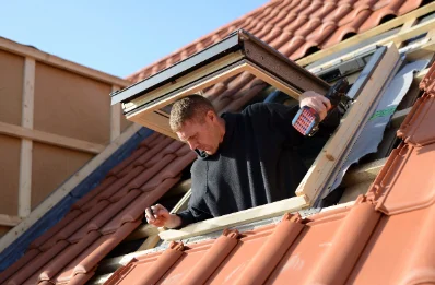 Pose de fenêtres de toit Velux à Émondeville